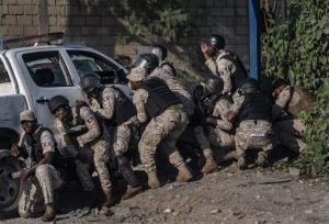 Pandilla asalta y toma control de Palacio de Justicia en Haití