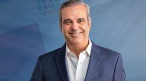 Presidente Luis Abinader felicita a mandatario electo de Colombia