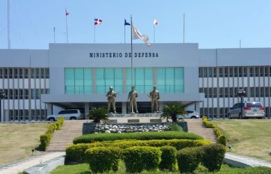 Ministerio de Defensa de la RD remueve y reasigna 72 oficiales