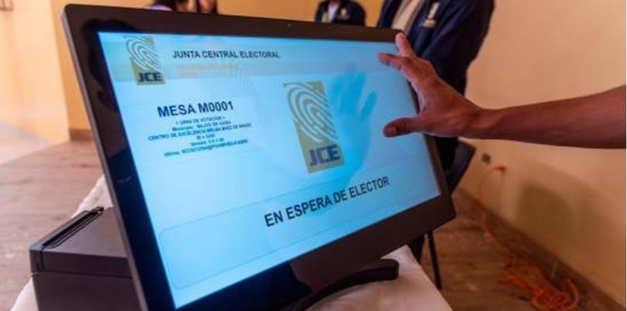 El TC declaró inconstitucional la automatización del voto en la RD imagen