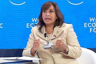 PERU: La Presidenta pide declarar «de inmediato» por ‘caso Rolex’
