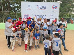 Provincia Duarte corona campeón Torneo Nacional de Beisbol U-6