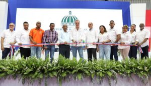 Presidente dominicano inaugura e inicia obras en S. Domingo Norte