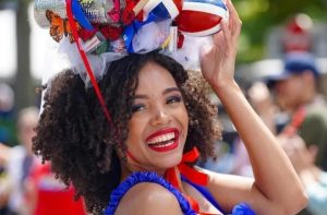 República Dominicana ante los ojos del mundo en Carnaval
de París