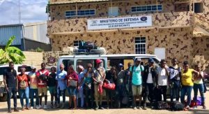 MONTECRISTI: Cesfront detiene autobús con 23 haitianos ilegales