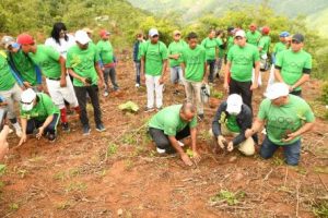 COD celebra Día Olímpico con la siembra de 700 árboles en Ocoa