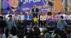 Danilo asegura familias enfrentan más dificultades que antes en RD