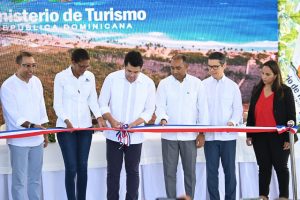 Inauguran en playa Macao obras valoradas en 53 millones de pesos