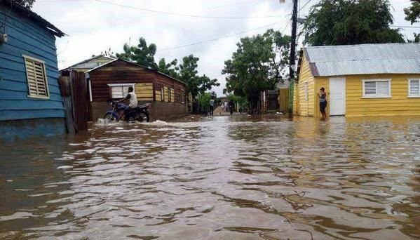 LA VEGA: Lluvias han dañado 61 casas y desplazado a 301 personas imagen
