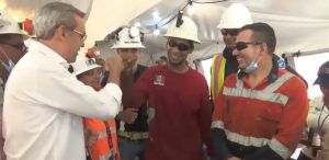 Rescatan trabajadores tras 10 días atrapados en mina Maimón