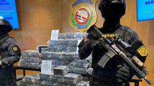 PEDERNALES: DNCD y la Armada ocupan 414 paquetes de cocaína