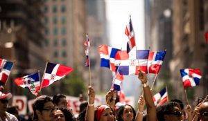 Dominicanos son inmigrantes más obtienen ciudadanía EU, revela estudio