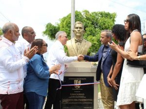 SDE: Alcalde Jiménez entrega un parque-boulevard en Los Mina