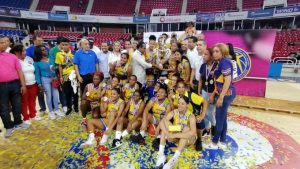 Mauricio Báez se corona campeón del basket superior femenino DN