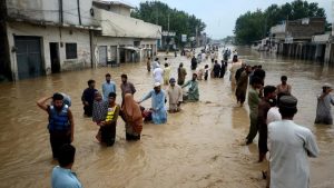 PAKISTAN: Más de 1,500 muertos por devastadoras inundaciones