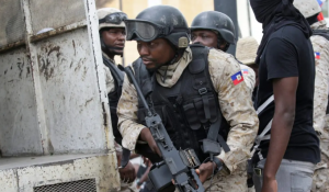 Policía dispersa una nueva movilización en capital de Haití