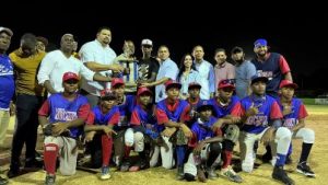 Academia Michel Morla gana la Copa Béisbol Infantil Refidomsa