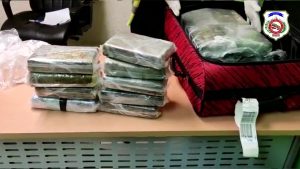 Decomisan 50 paquetes de droga en aeropuerto de Punta Cana