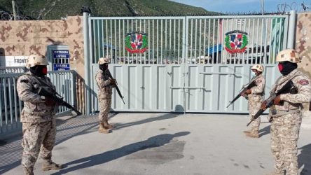 Organizaciones en contra del cierre de la frontera con Haití