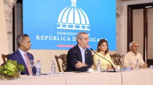 El Gobierno dominicano anuncia plan para mejorar la educación