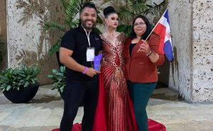 COLOMBIA: Reconocen estilista dominicano Alix Durán
