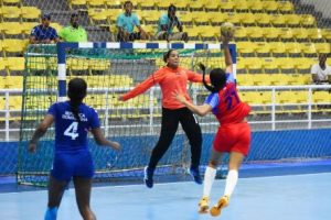 Equipo femenino RD vence a Cuba y discutirá oro Copa Balonmano