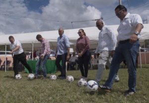Ministerio de Deportes anuncia apoyo del Gobierno a fútbol RD