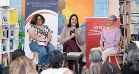 Minou pone a circular versión en inglés de libro Manolo y Minerva Minou pone a circular versión en inglés de libro Manolo y Minerva