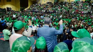 Leonel al PRM: Vayan arreglando maleta que en 2024 van pa’ fuera Leonel al PRM: Vayan arreglando maleta que en 2024 van pa’ fuera