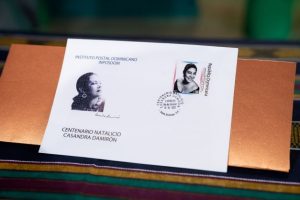 Ponen en circulación una emisión postal alusiva a Casandra Damirón