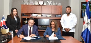 NY: Consulado RD y UAPA firman acuerdo para carreras virtuales