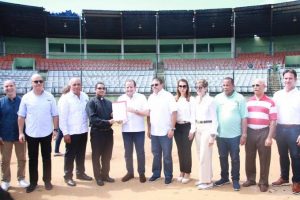 Gobierno entrega $40 MM para inicio remodelación estadio de PP