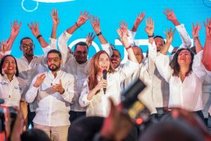 Juramentan nuevos directivos de Juventud Revolucionaria Moderna Juramentan nuevos directivos de Juventud Revolucionaria Moderna