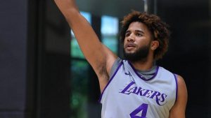 Los Angeles Lakers fichan al dominicano LJ Figueroa