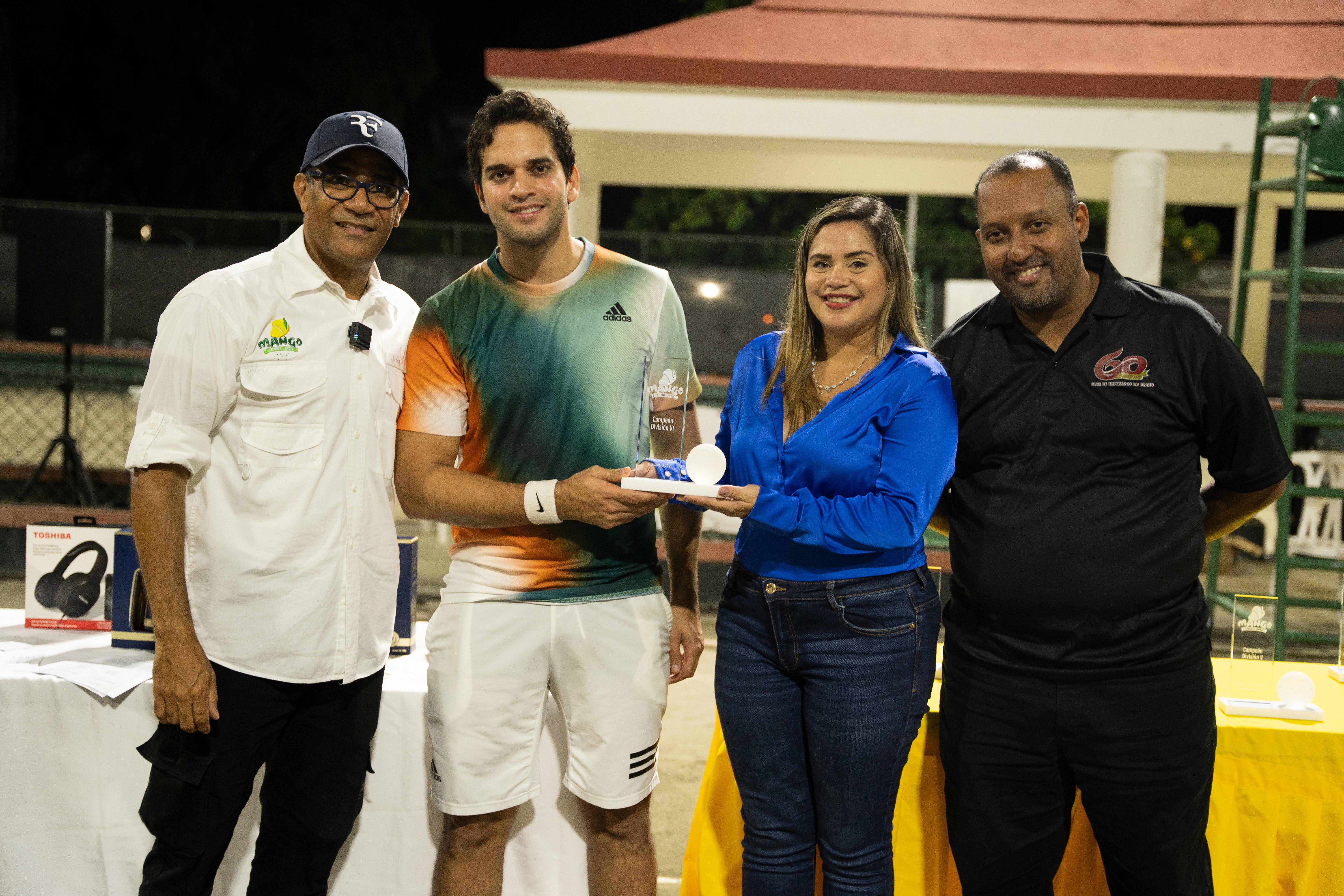 Espinosa, Martínez y Victoria ganan Mango Tennis Open imagen