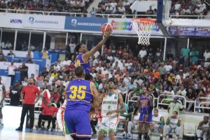 Mauricio Báez inicia ganando ante Bameso en la final del TBS del DN