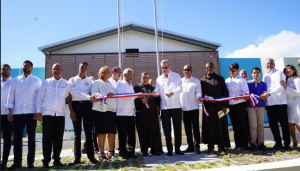 SC: Presidente Abinader inaugura instituto de jóvenes y una escuela