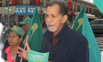 AP insiste modifiquen decreto cobro 10 dólares a viajeros dominicanos AP insiste modifiquen decreto cobro 10 dólares a viajeros dominicanos