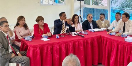 Renuncian altos dirigentes PRSC; anuncian creación nuevo partido Renuncian altos dirigentes PRSC; anuncian creación nuevo partido