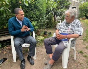 URUGUAY: Valentín se reúne con Pepe Mujica; será conferencista