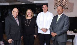 Celebran encuentro por 30 años de Semana Dominicana en EEUU