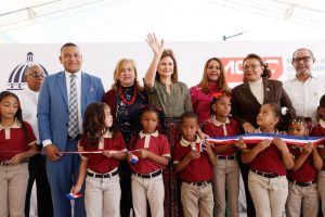 Vicepresidenta asegura Gobierno tiene objetivo mejorar educación