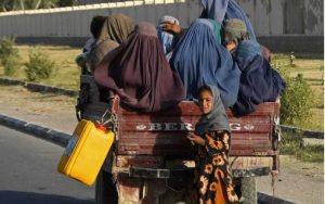 AFGANISTÁN: ONG suspenden trabajo por veto a las mujeres