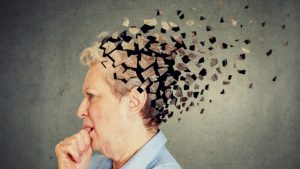 Una molécula explicaría por qué el alzhéimer afecta más a las mujeres