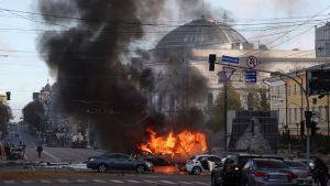 Ucrania cifra en 16 civiles muertos por últimos bombardeos rusos