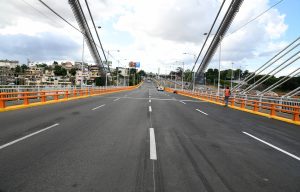 Obras Públicas: Firma contratista corregirá fallas de puente Duarte