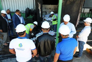 Autoridades RD incineran miles de medicinas no aptas para consumo