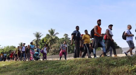 MEXICO: Desarticulan caravana 2 mil migrantes, entre ellos de RD