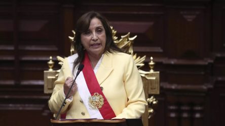 PERU: Fiscalía inicia investigación contra Boluarte por corrupción