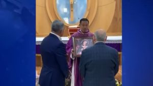QATAR: Embajada RD entroniza imagen Virgen de la Altagracia